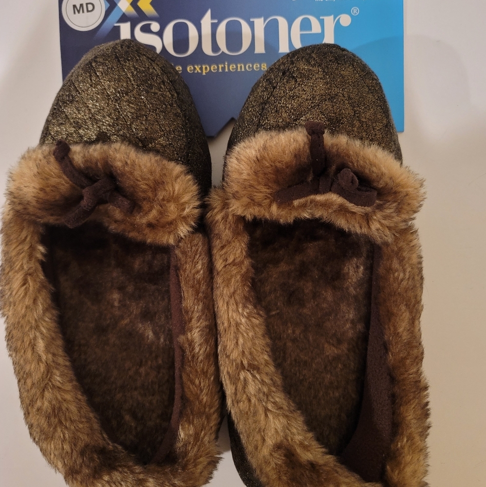 Isotoner 360 Memory Foam Comfort Slippers